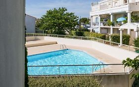 Apartment Les Hautes Folies-8 By Interhome